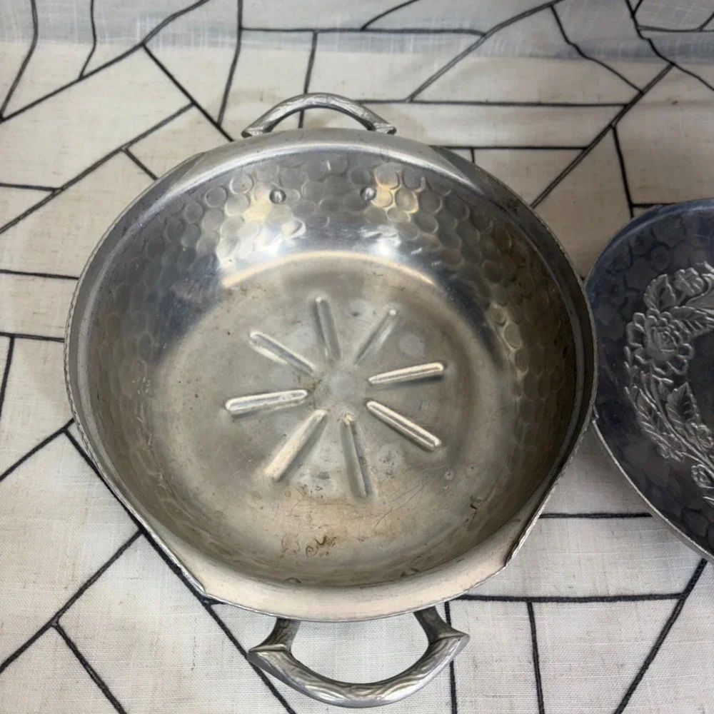 Everlast Forged Aluminum Casserole Dish Silver Floral Embossed Mid Century